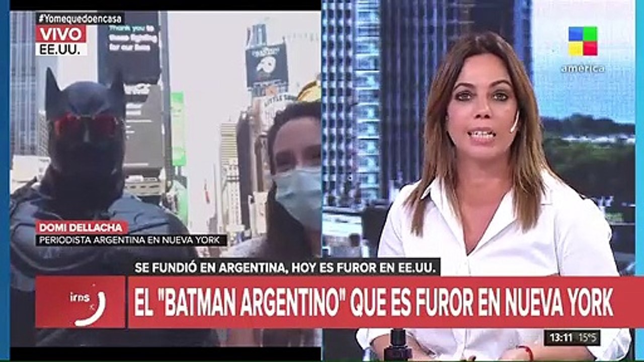 "El Batman argentino" que es furor en Nueva York, ¿cómo se vive la pandemia en el Times Square?
