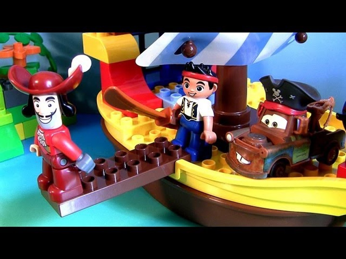 LEGO Duplo Captain Hook Meets Pirate Mater in Bucky Ship Jake and the  Neverland Pirates CARS 10514 - video Dailymotion