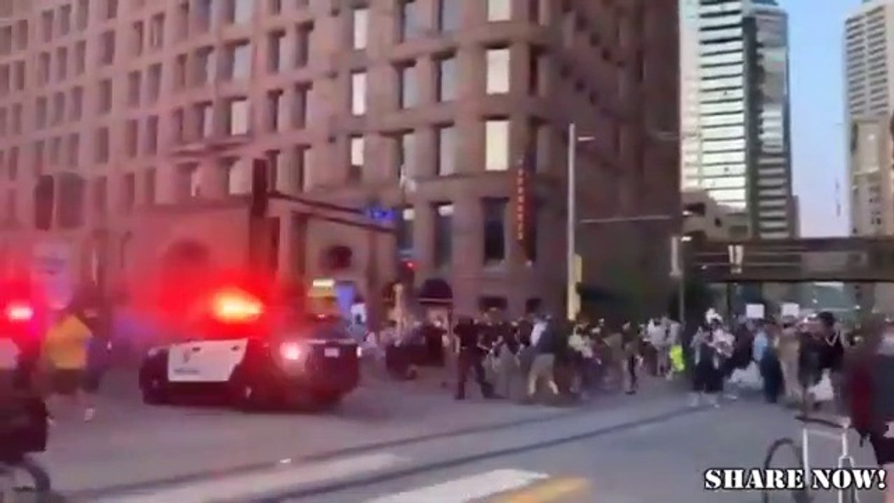 Protesters and police clash in Raleigh of George Floyd protests  | usa riots |