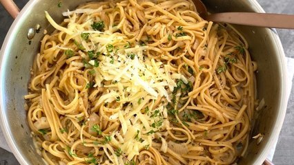 How to Make French Onion One-Pot Pasta