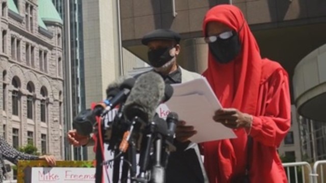 Fianza de 1,25 millones de dólares para el acusado de asesinar a George Floyd