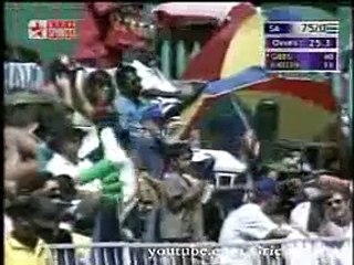 Gibbs 104 against Australia 3rd test 2002