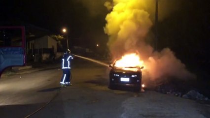 Incêndio em veículo mobiliza Bombeiros ao bairro Neva