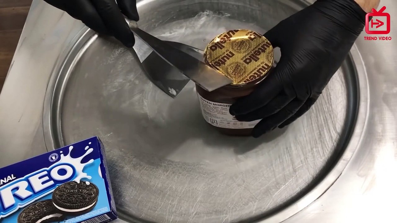 How  to Make Oreo and Nutella Roll Ice Cream | Oreo ve Nutellalı Rulo Dondurma Nasıl Yapılır | Devasa Media | 2020