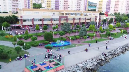 Marmara’da Deniz Sezonu Açıldı, Tatilciler Armutlu’ya Akın Etti