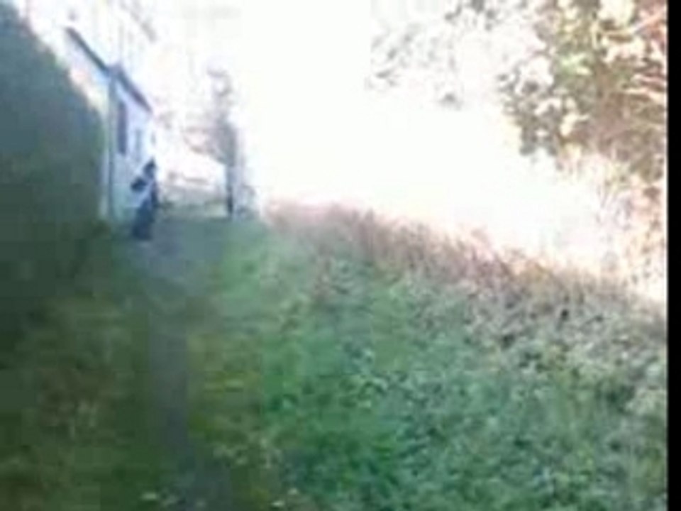 VID000