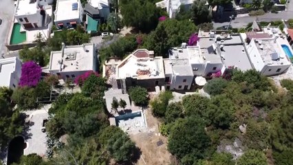 Firari gazeteci Can Dündar'ın villasının kaçak bölümündeki yıkım devam ediyor - MUĞLA