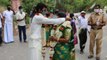 Tired of delay by lockdown, this couple got married at TN-Kerala border check-post