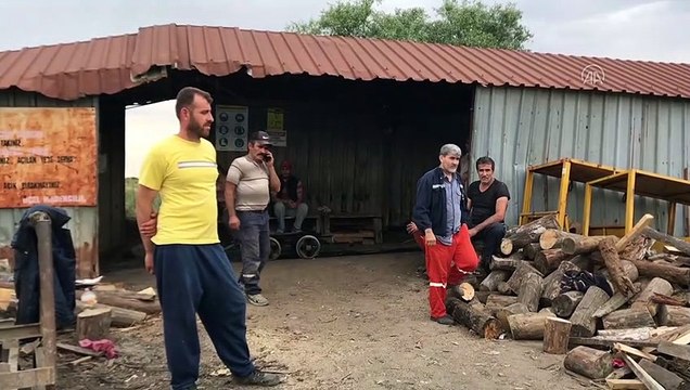 Madende göçük altında kalan 2 işçiyi mesai arkadaşları kurtardı - EDİRNE