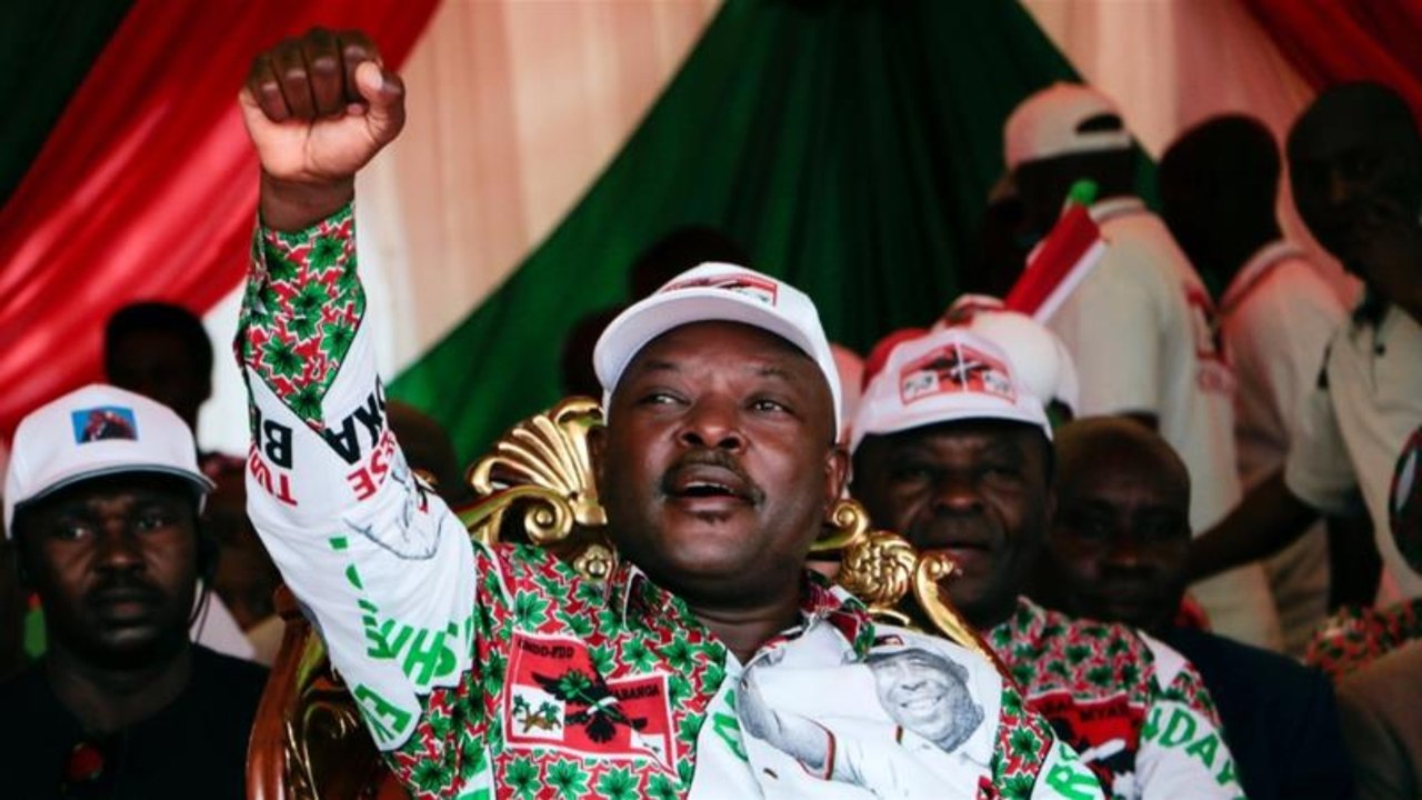 Burundi says President Pierre Nkurunziza has died of heart attack