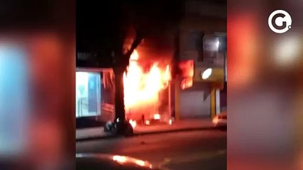 Incêndio atinge estabelecimento comercial em Cariacica
