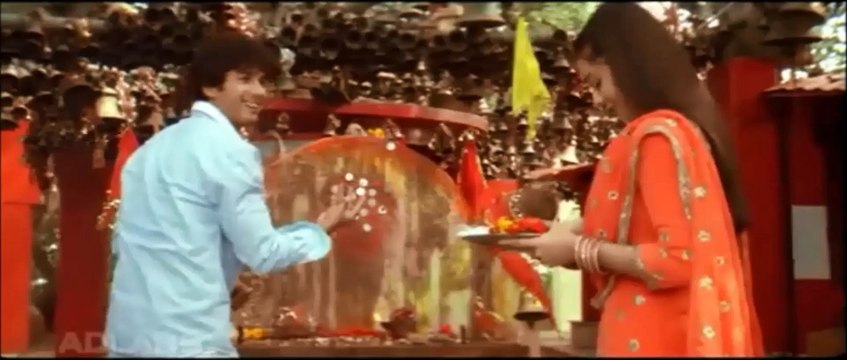 “Milan Abhi Aadha Adhura Hai” — Performed by Shreya Ghoshal, Udit Narayan | (From “Vivah”) – (Film, 2006) by Shahid Kapoor, Amrita Rao, Anupam Kher, Alok Nath, Seema Biswas & many others | Hindi | Movie | Magic | Bollywood | Music Film