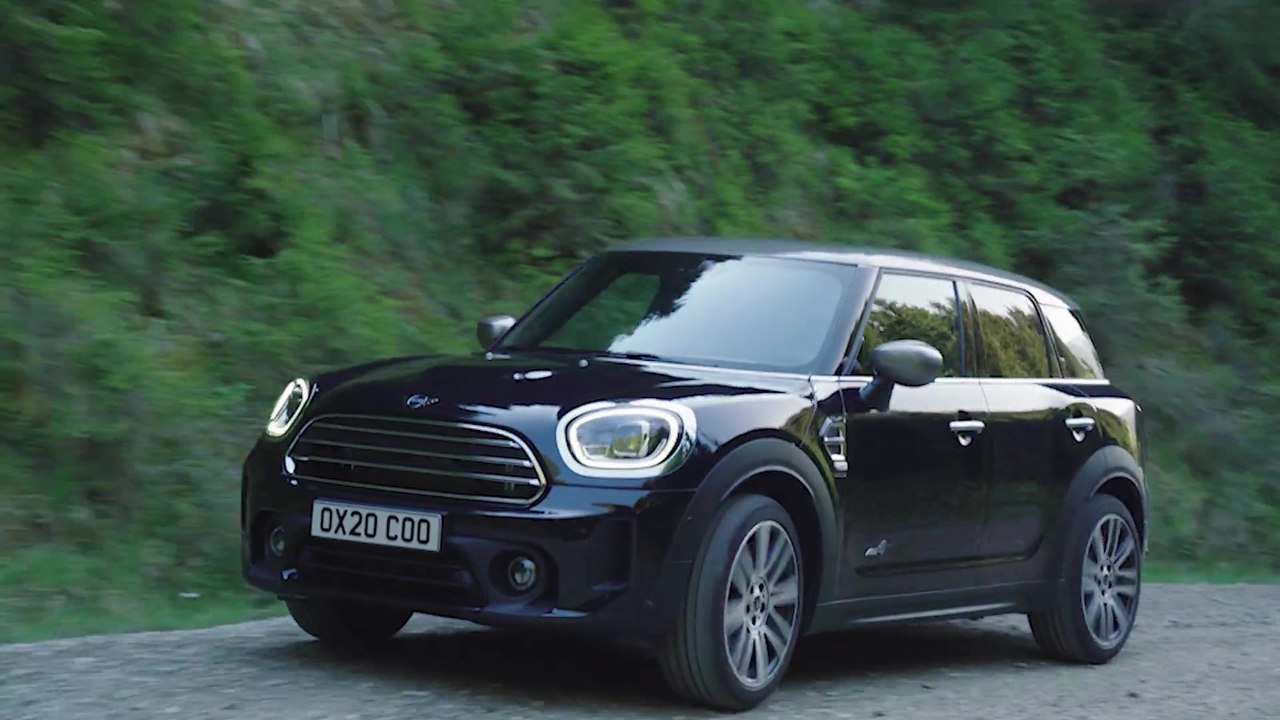 MINI Cooper Countryman ALL4 Driving Video
