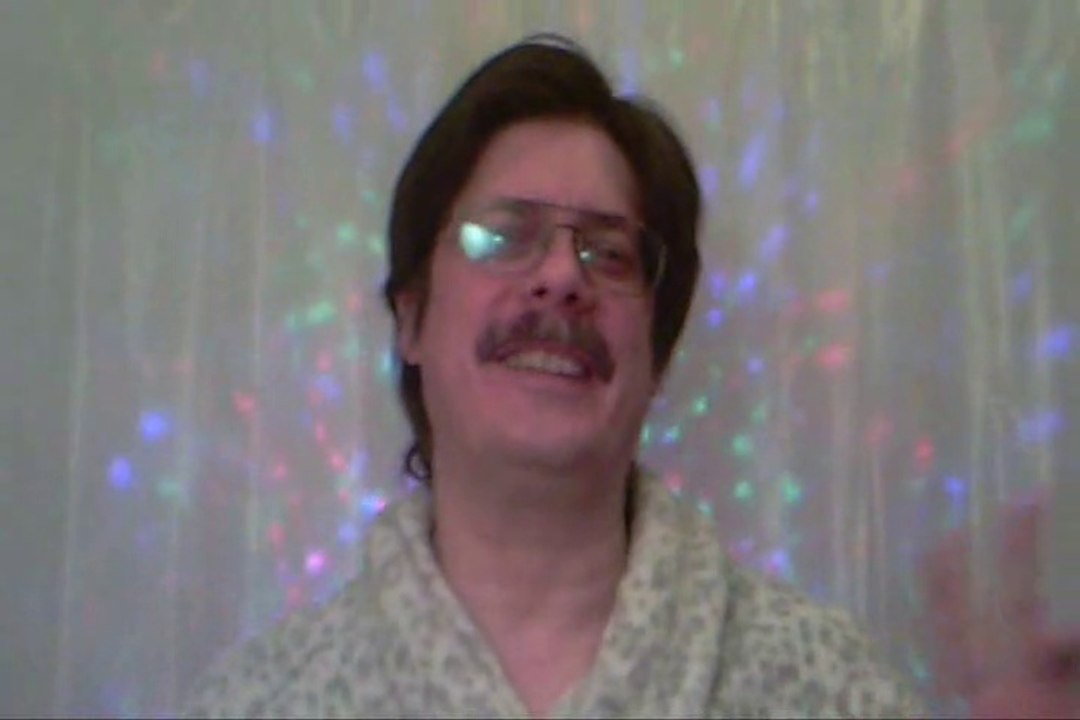 1694.SNAKES ALIVE BATMAN THIS IS THE MOST ADVANCED SNAKE IN THE WORLD IT CAN HIT YOU TWELVE TIMES IN LESS THEN A SECOND. YOUR DEAD,THIS SNAKE IS BLACK MAKES IT EVEN HARDER TO SEE IN DIM LIGHT.