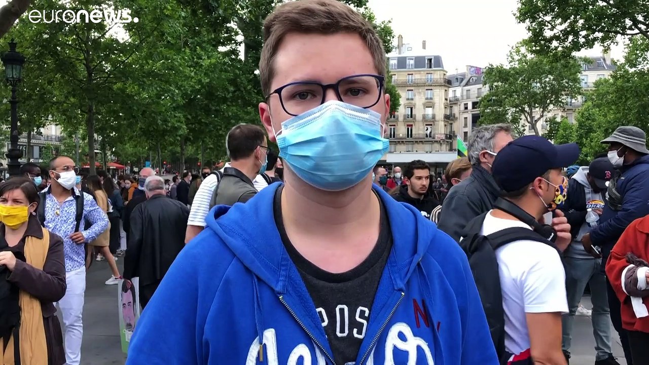 'Laissez nous respirer': Stiller Protest gegen Polizeigewalt in Paris