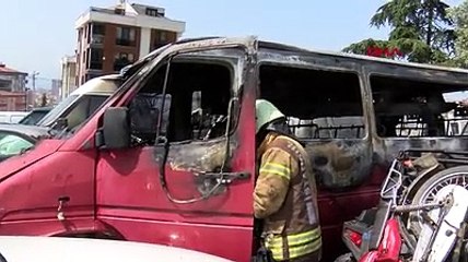 İstanbul'da yediemin otoparkında 4 araç alev topuna döndü