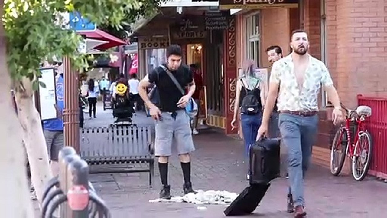 DROPPING $1,000,000 PRANK!!