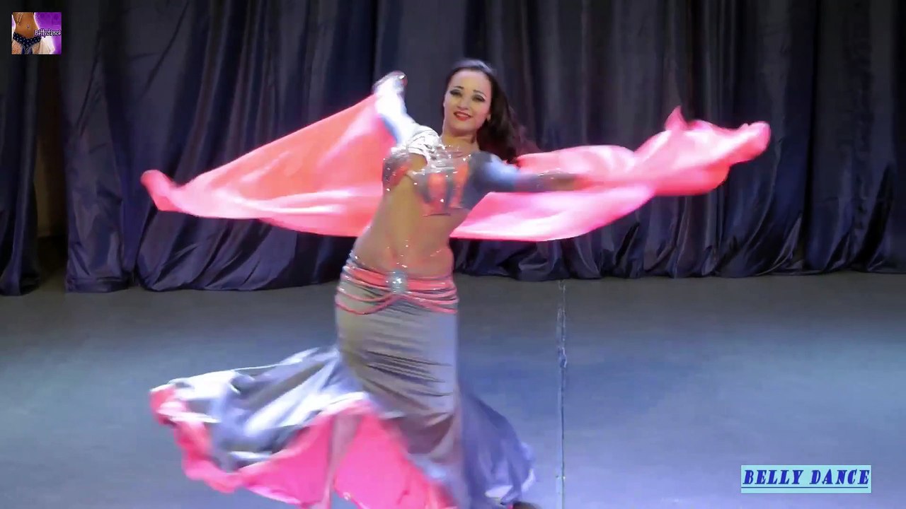 Alena Zhokhova - Ukrainian Belly Dance Performance