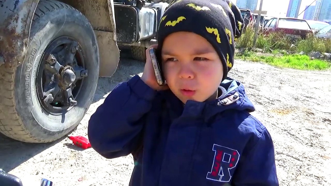 Big truck is broken down - Dima repair the tire | Dima Kids TV