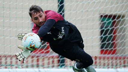 I rossoneri scaldano i motori