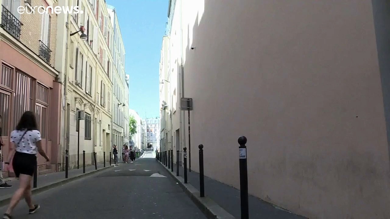 Une oeuvre attribuée à Banksy, hommage aux victimes des attentats de novembre 2015 à Paris et volée en 2019 au Bataclan, retrouvée en Italie