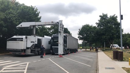 Déploiement d’un scanner mobile par les Douanes