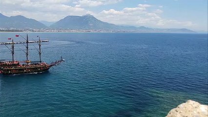 766601518 fun and masti