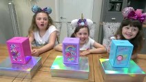 Sophia, Isabella e Alice e  o Mistério do Cofre de Unicórnio Mágico Minnie Mouse Disney
