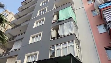 Uyurken başına taş düşen çocuk hastaneye kaldırıldı - DENİZLİ