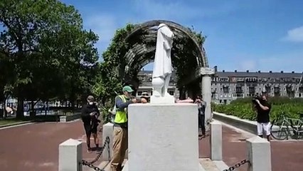 Cristóbal Colón vandalizado