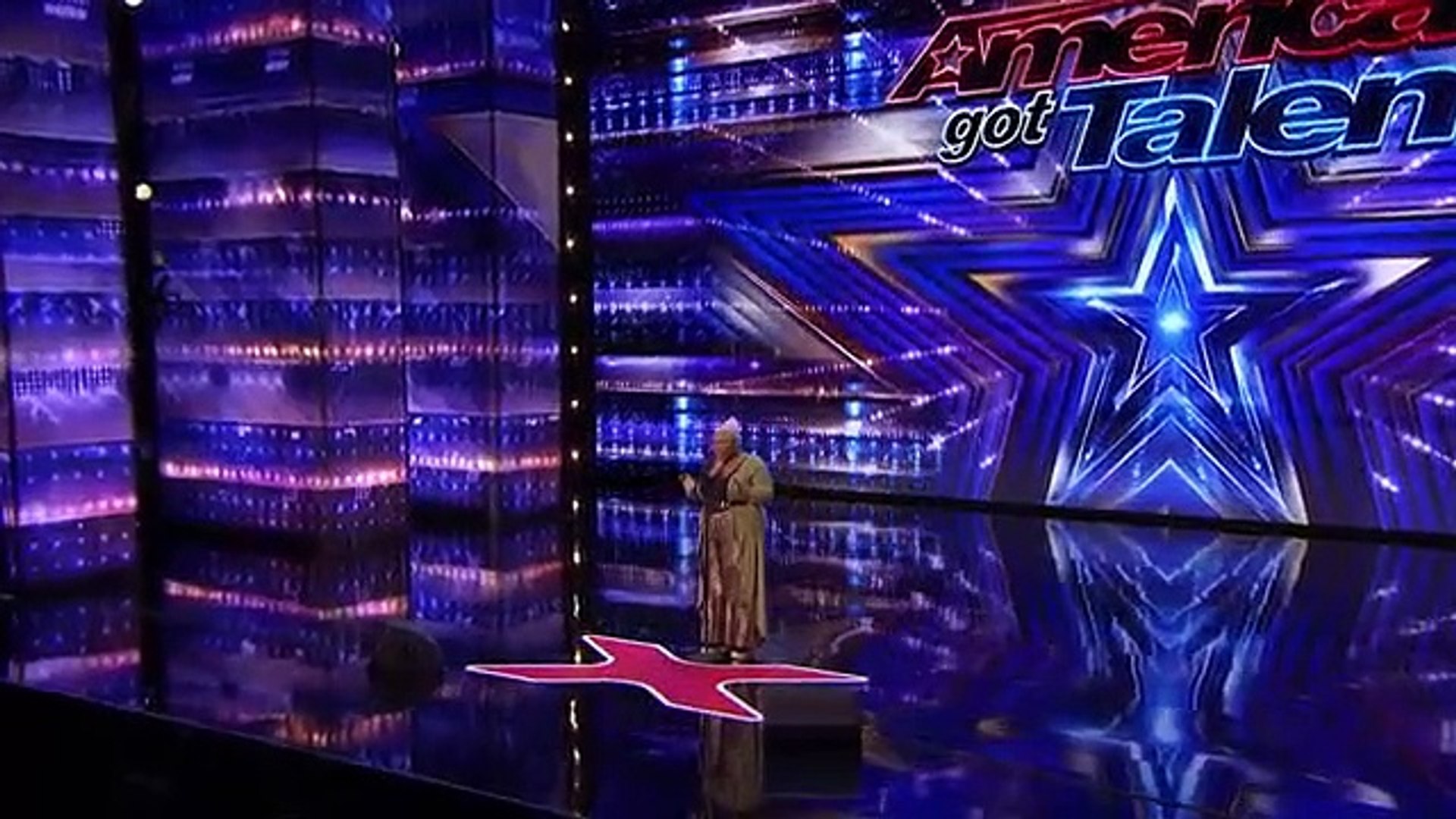 ⁣Golden Buzzer Cristina Rae Gives a Life-Changing Emotional Performance - Americas Got Talent 2020