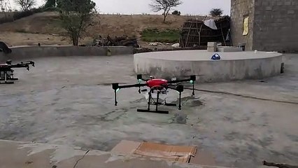 टिड्डी दल पर टूट पड़े 2 ड्रोन, 30 प्रतिशत टिड्डियों का सफाया