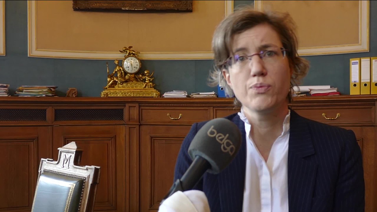 Inauguration d'un détecteur de fièvre et de masque à la maison communale de Molenbeek (Catherine Moureaux)