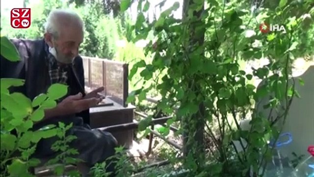 10 yıldır eşinin mezarını her gün ziyaret ediyor