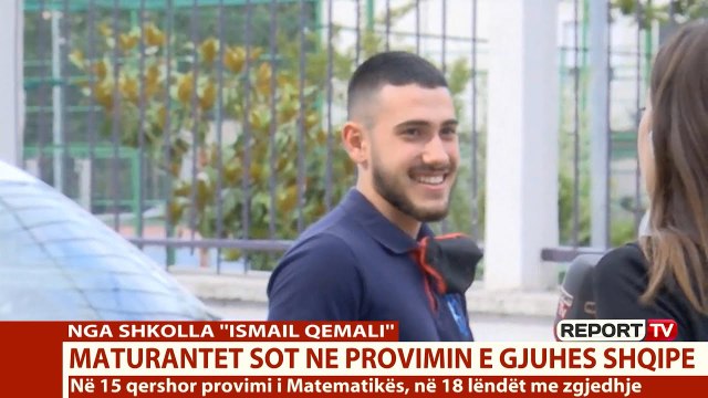 Report TV te gjimnazi Ismail Qemali, me maska e doreza maturantët hyjnë te provimi i Gjuhës Shqipe