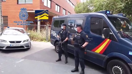 Imágenes de la detención de un banquero de Daesh en Madrid. Operación coordinada por la CGI de la @policia.