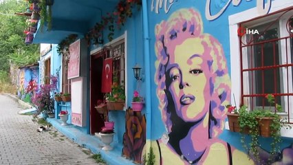 Anne ve babasından ilham alan grafiti sanatçısı duvarları tabloya dönüştürüyor