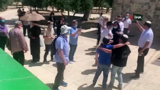 - Fanatik Yahudilerden Mescid-i Aksa'ya baskın