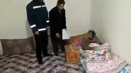 Yaşlı kadına yardım tesliminde kamera kaydı beklendi; "Bunu sana büyükşehir belediye başkanımız gönderdi"