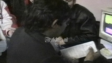 Hapet drita jeshile per lojrat e fatit (30 Maj 2000)