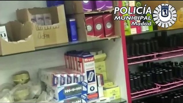 Intervenida una tienda de belleza en Usera por vender cremas que producían quemaduras en los ojos