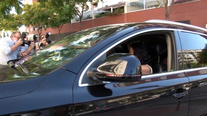 Rocío Flores llega a su casa de Málaga