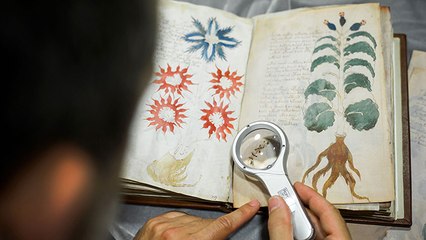दुनिया की सबसे रहस्यमयी किताब, जिसे आज तक नहीं पढ़ पाया कोई । Mysterious Book In World । Boldsky