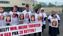 Almanya’da kızı PKK tarafından kaçırılan anneden Başbakanlık önünde pankartlı eylem - BERLİN