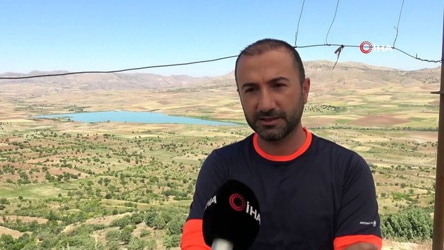 Yamaç paraşütü meraklıları Gercüş semalarında