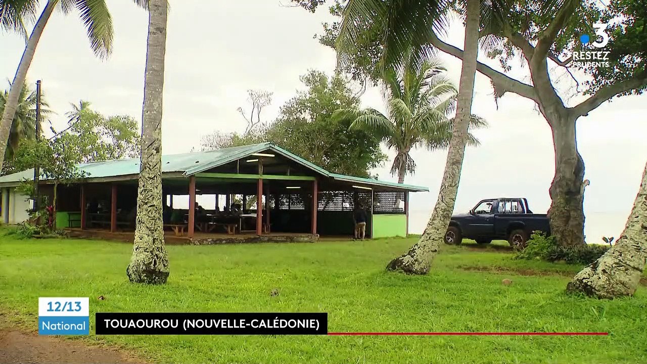 Nouvelle-Calédonie : l'école à domicile pour les enfants des tribus de Yaté