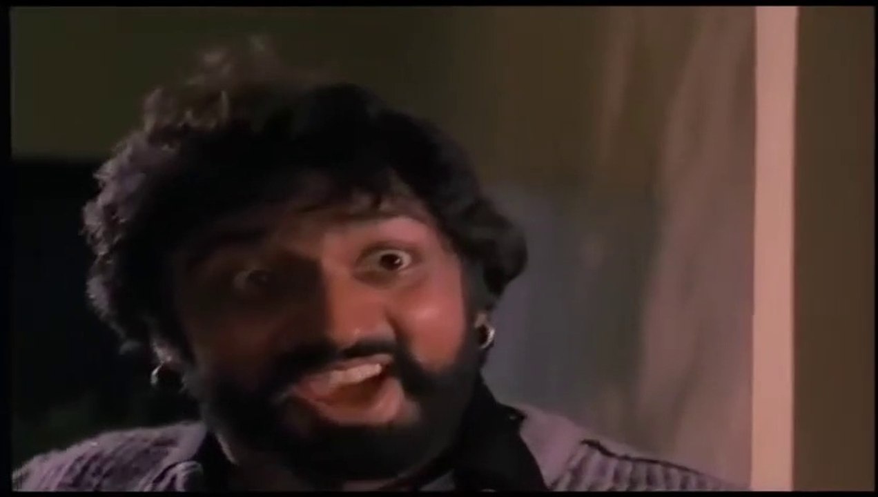 Veerana Funny Scene of Gulshan Grover