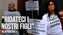 Roma, storie di bambini sottratti dalla Giustizia alle loro famiglie: la protesta dei genitori | Notizie.it