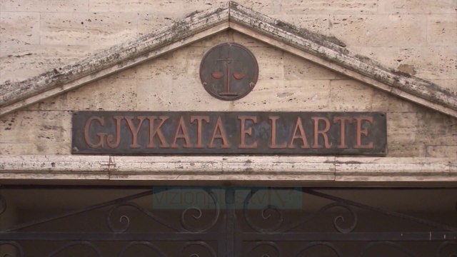 Mazhoranca “dorëzon kokën” e Dvoranit, KLGJ e shkarkon - News, Lajme - Vizion Plus
