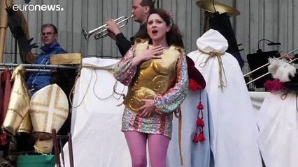 "L'oro del Reno" sul parcheggio dell'Opera di Berlino